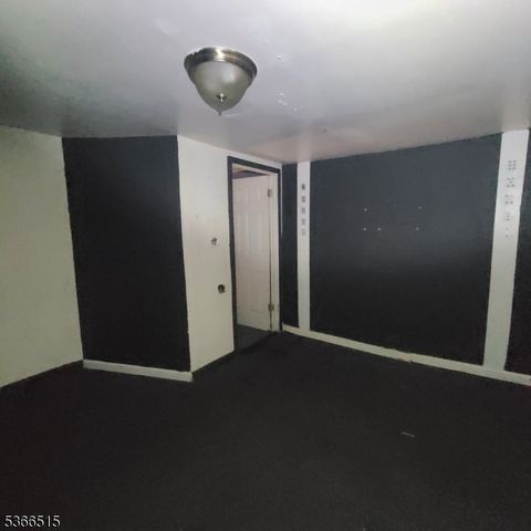 471 S 16Th St, Newark City, NJ 07103