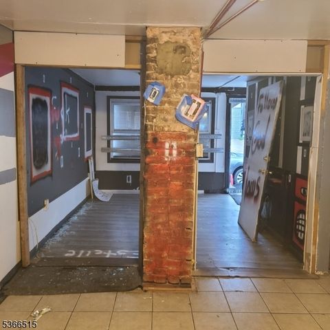 471 S 16Th St, Newark City, NJ 07103