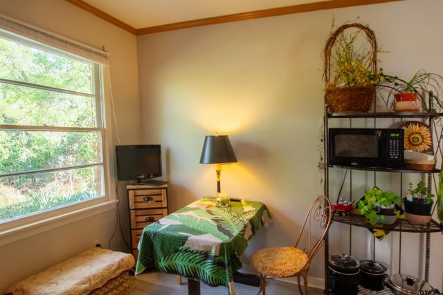 2111 Woodhaven Dr, Tyler, TX 75701