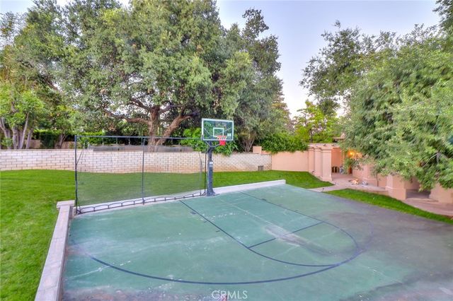 725 Carriage House, Arcadia, CA 91006