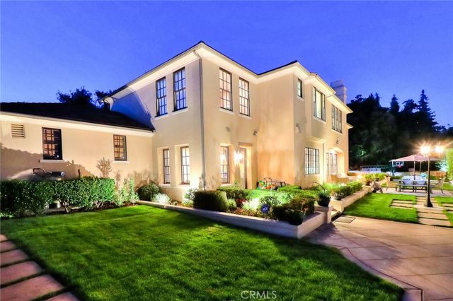 725 Carriage House, Arcadia, CA 91006