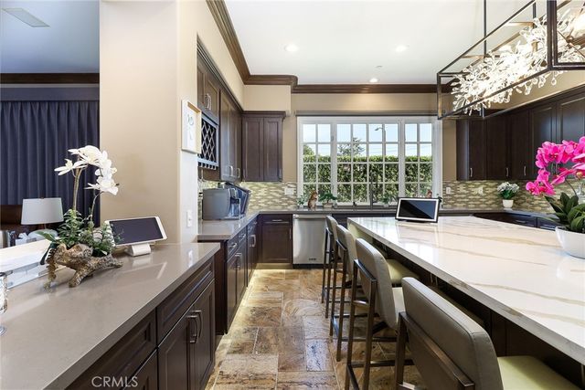 725 Carriage House, Arcadia, CA 91006