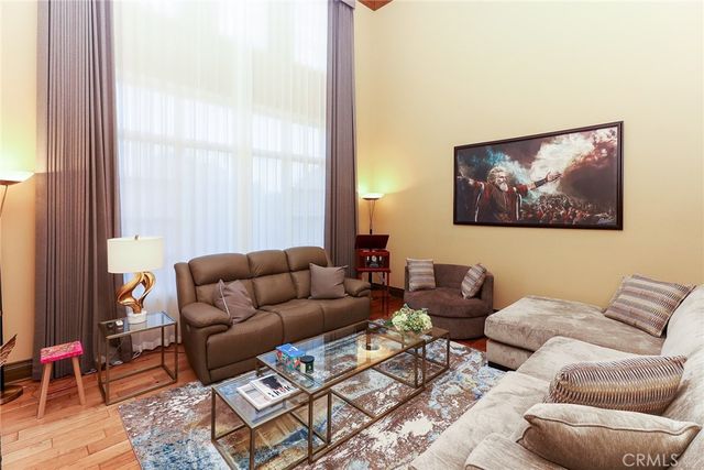 725 Carriage House, Arcadia, CA 91006