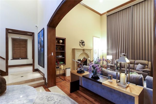 725 Carriage House, Arcadia, CA 91006