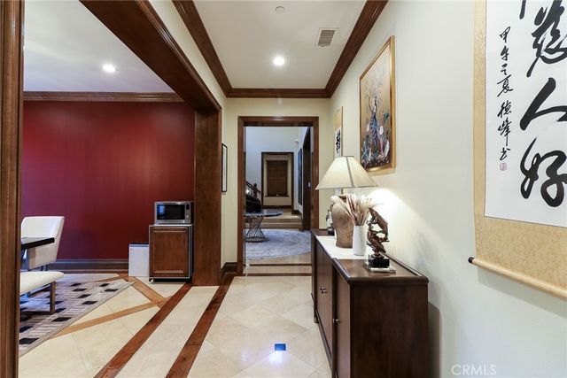 725 Carriage House, Arcadia, CA 91006