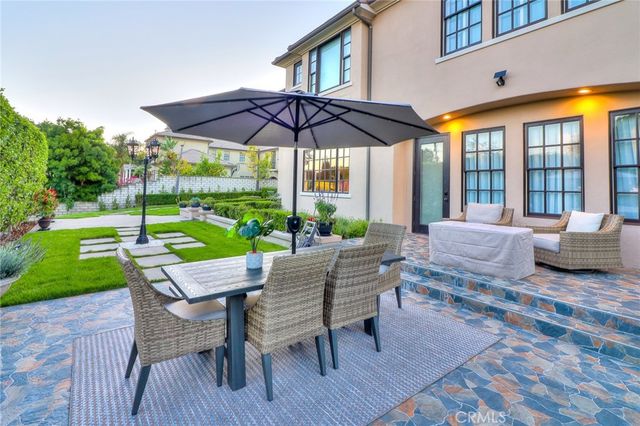 725 Carriage House, Arcadia, CA 91006