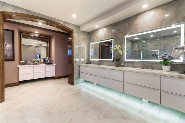 725 Carriage House, Arcadia, CA 91006