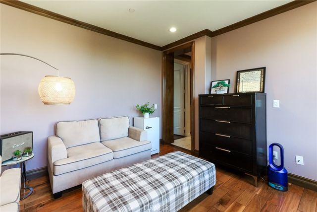 725 Carriage House, Arcadia, CA 91006