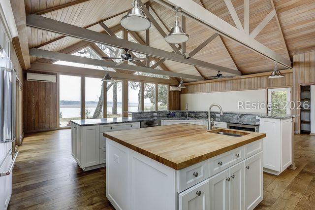 12 Widewater Rd, Hilton Head Island, SC 29926