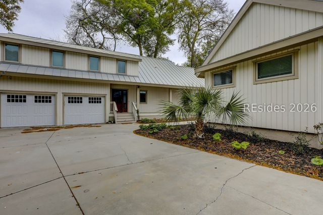 12 Widewater Rd, Hilton Head Island, SC 29926