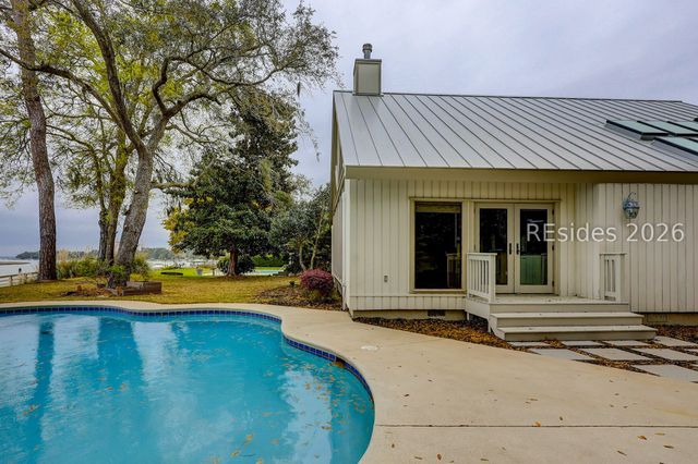 12 Widewater Rd, Hilton Head Island, SC 29926
