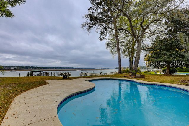 12 Widewater Rd, Hilton Head Island, SC 29926