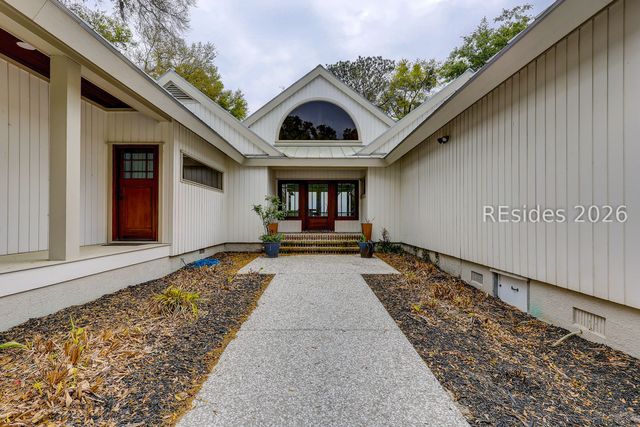 12 Widewater Rd, Hilton Head Island, SC 29926