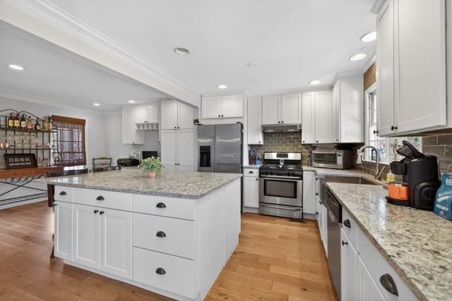 1086 Atherton Lane, Woodstock, GA 30189