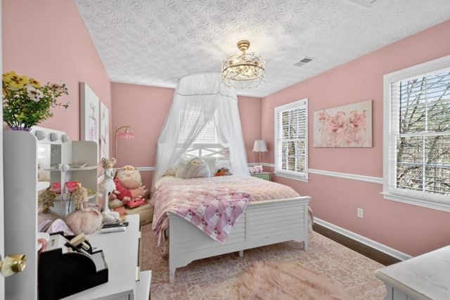 1086 Atherton Lane, Woodstock, GA 30189