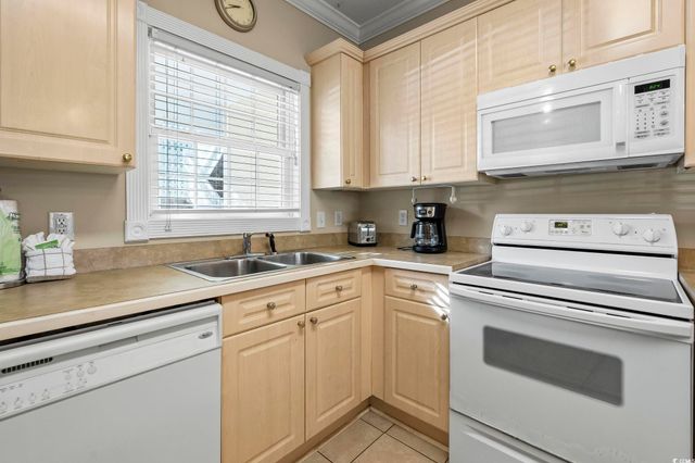 4809 Luster Leaf Cir Apt 102, Myrtle Beach, SC 29577