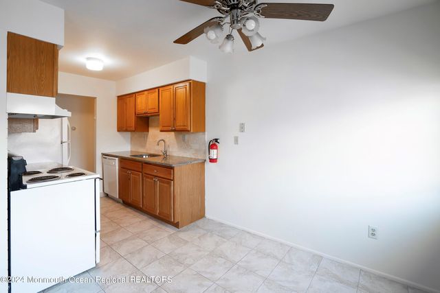 80 Manchester Court F, Freehold, NJ 07728