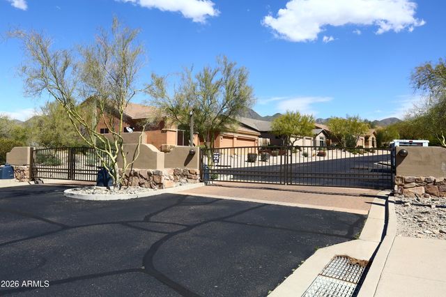 10679 E RAINTREE Drive, Scottsdale, AZ 85255