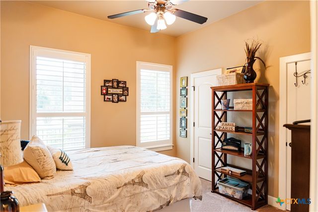 1105 Bella Risa Drive, Georgetown, TX 78633