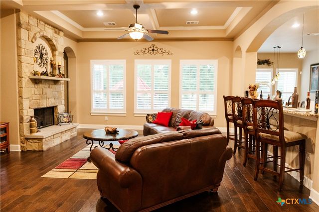1105 Bella Risa Drive, Georgetown, TX 78633