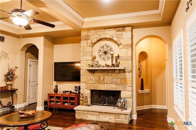 1105 Bella Risa Drive, Georgetown, TX 78633