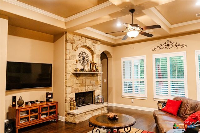 1105 Bella Risa Drive, Georgetown, TX 78633