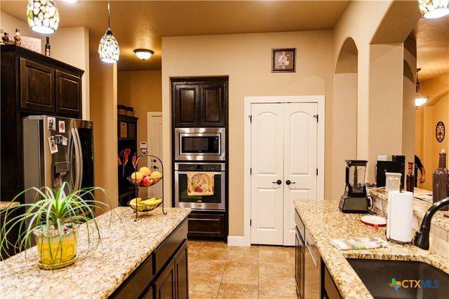 1105 Bella Risa Drive, Georgetown, TX 78633