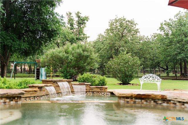 1105 Bella Risa Drive, Georgetown, TX 78633