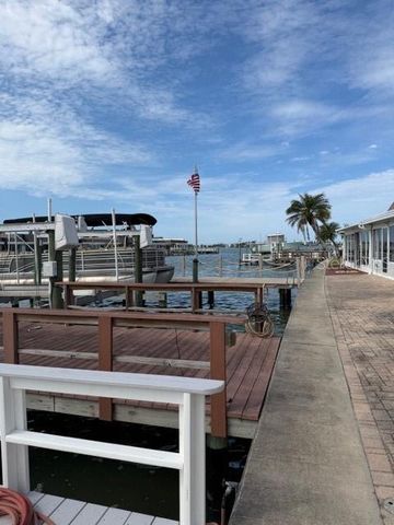 582 BOCA CIEGA POINT BOULEVARD N, St Petersburg, FL 33708