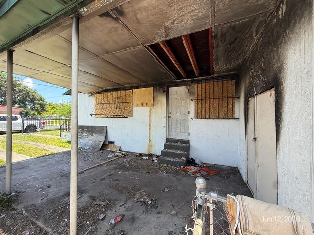 1810 NW 55th St, Miami, FL 33142