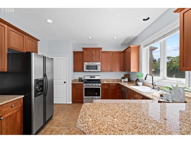 10290 Sw HOMESTEAD Ln, Beaverton, OR 97008