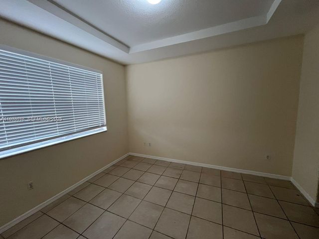 10908 SW 240th Ln, Homestead, FL 33032