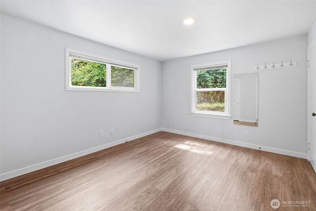 11331 E Riverside Drive, Bothell, WA 98011