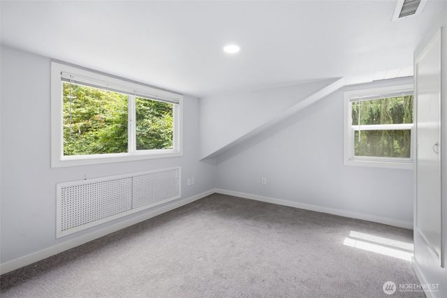 11331 E Riverside Drive, Bothell, WA 98011