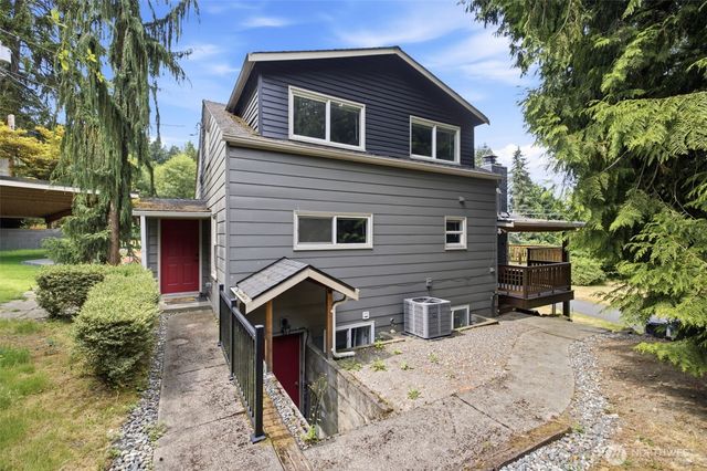 11331 E Riverside Drive, Bothell, WA 98011