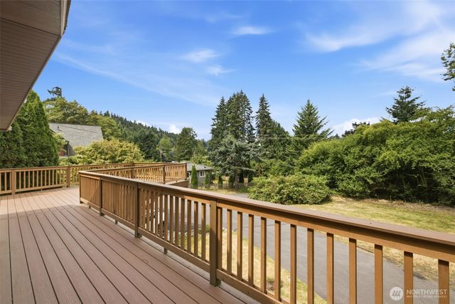 11331 E Riverside Drive, Bothell, WA 98011