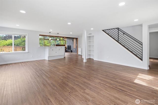11331 E Riverside Drive, Bothell, WA 98011
