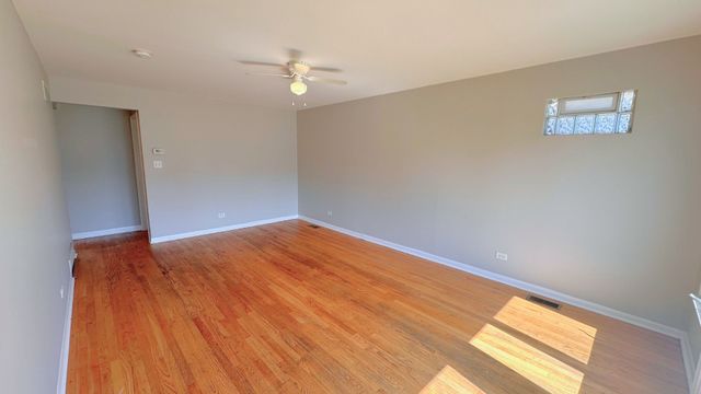 376 Luella Avenue, Calumet City, IL 60409