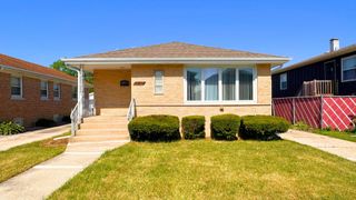 376 Luella Avenue, Calumet City, IL 60409