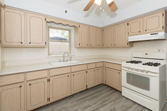 7405 W Fullerton Avenue GS, Elmwood Park, IL 60707