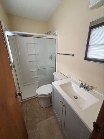 3917 Nancy Jane Lane NE, Cedar Rapids, IA 52402