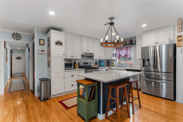 2200 Gregory Lane, Waco, TX 76708