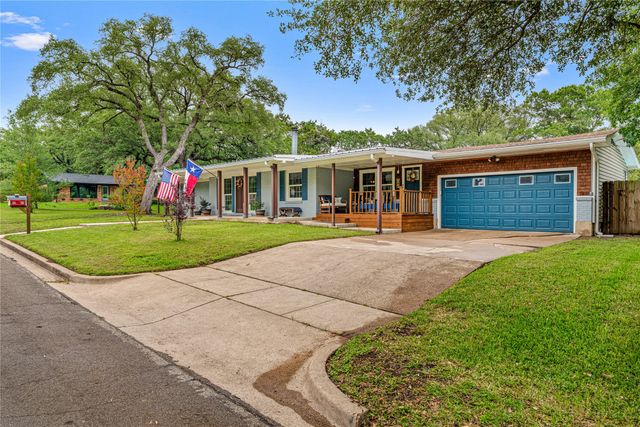 2200 Gregory Lane, Waco, TX 76708