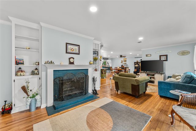 2200 Gregory Lane, Waco, TX 76708