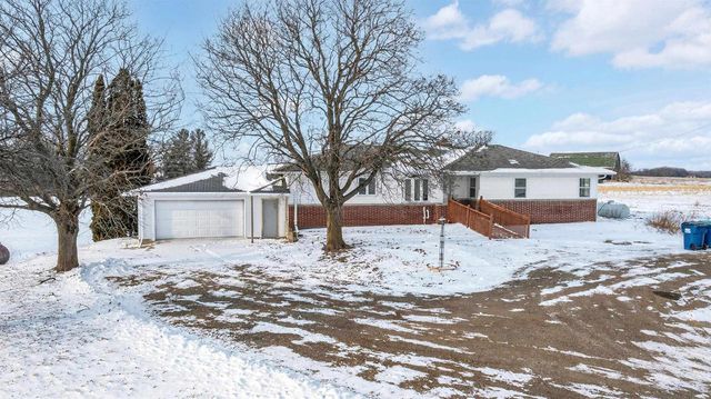W8662 LONE ELM ROAD, Van Dyne, WI 54979