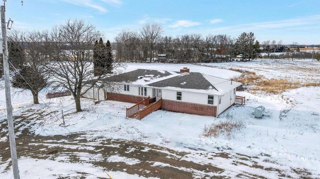 W8662 LONE ELM ROAD, Van Dyne, WI 54979