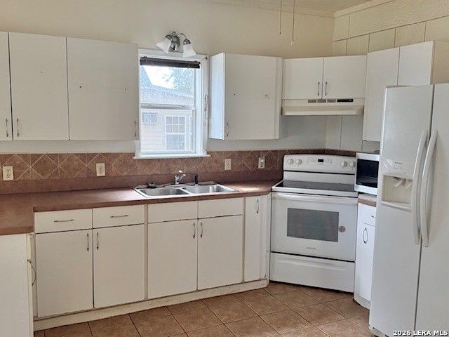 906 N Jefferson St, Beeville, TX 78102