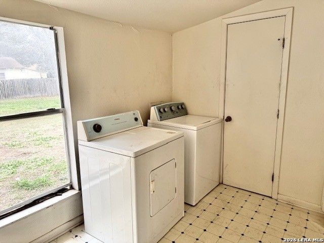 906 N Jefferson St, Beeville, TX 78102