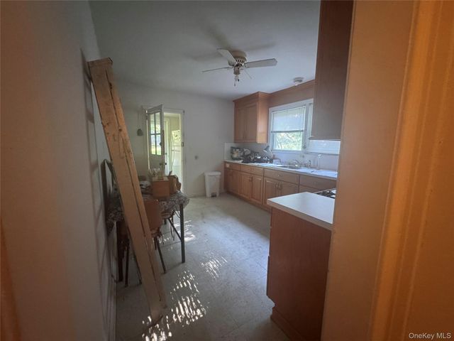 245 Zukor Road, New City, NY 10956