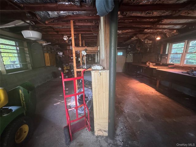245 Zukor Road, New City, NY 10956
